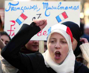 IMAGE(http://askdin.com/sites/default/files/gallery/images//21489/medium/1_FrenchHijabis.png)