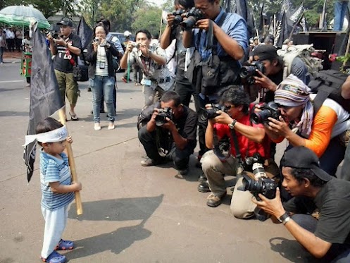 IMAGE(http://askdin.com/sites/default/files/gallery/images//3104/1_156242_423889734335701_1713556883_n.jpg)