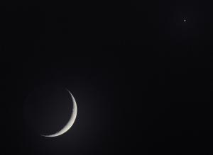 IMAGE(http://askdin.com/sites/default/files/gallery/images//8607/medium/1_crescentmoonvenus_sullivan_big.jpg)