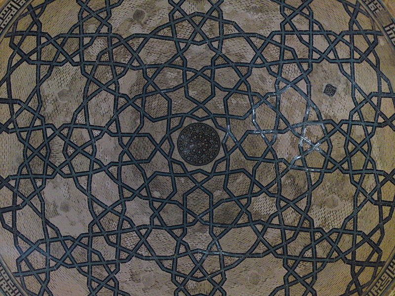 IMAGE(http://askdin.com/sites/default/files/gallery/images//9592/1_800px-Jameh_Mosque_of_Saveh-5.JPG)