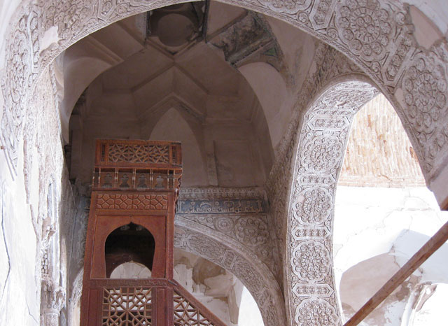 IMAGE(http://askdin.com/sites/default/files/gallery/images//9592/1_shahrenaein-ir-masjedjamenaeen-4.jpg)