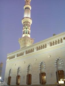 IMAGE(http://askdin.com/sites/default/files/gallery/images/35/medium/1_madineh2__4_.jpg)