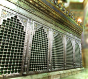 IMAGE(http://askdin.com/sites/default/files/gallery/images/3889/1_hazrat-masumeh-6.jpg)